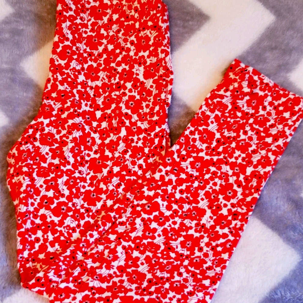 NEVER WORN. Girls Capri Leggings